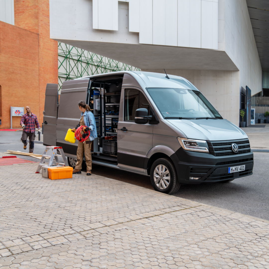 VW Crafter in grau