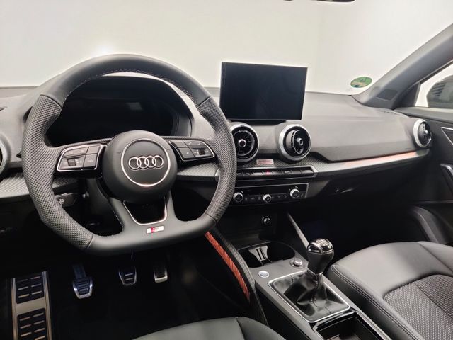 AUDI  Q2 35 TFSI S line/Matrix LED, Mythosschwarz Metallic AUDI  Q2 35 TFSI S line/Matrix LED, Mythosschwarz Metallic