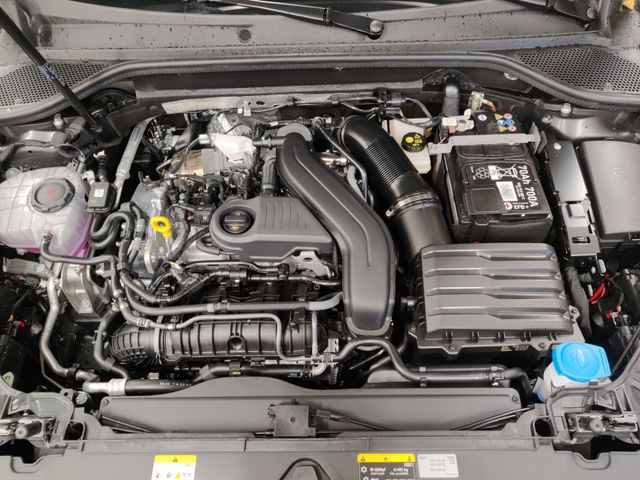 AUDI  Q2 35 TFSI S line/Matrix LED, Mythosschwarz Metallic AUDI  Q2 35 TFSI S line/Matrix LED, Mythosschwarz Metallic