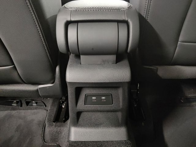 AUDI  Q2 35 TFSI S line/Matrix LED, Mythosschwarz Metallic AUDI  Q2 35 TFSI S line/Matrix LED, Mythosschwarz Metallic