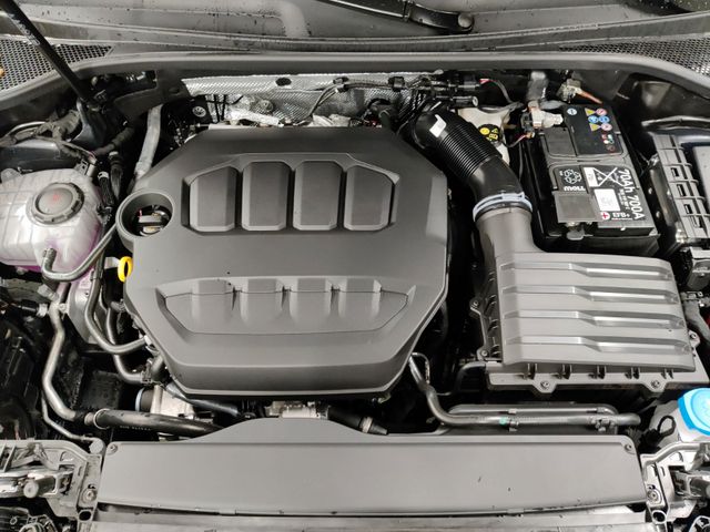 AUDI Q3 40 TFSI quattro S line/SONOS/PANO/MATRIX-LED, Navarrablau Metallic AUDI Q3 40 TFSI quattro S line/SONOS/PANO/MATRIX-LED, Navarrablau Metallic