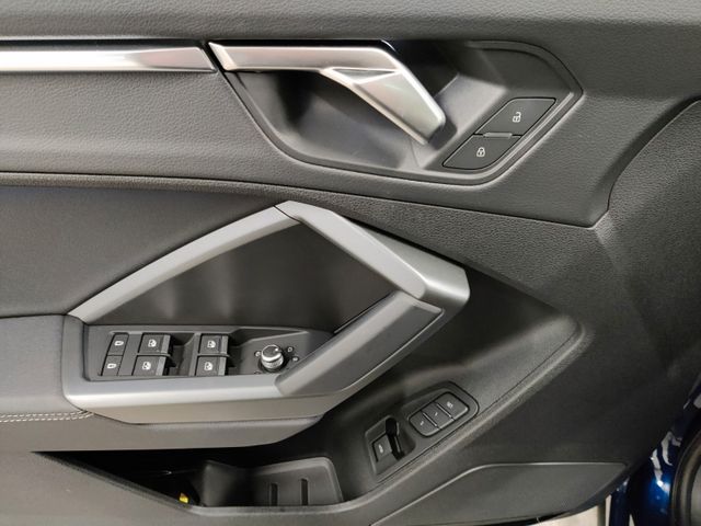 AUDI Q3 40 TFSI quattro S line/SONOS/PANO/MATRIX-LED, Navarrablau Metallic AUDI Q3 40 TFSI quattro S line/SONOS/PANO/MATRIX-LED, Navarrablau Metallic