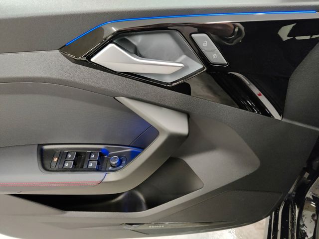 AUDI  A1 Sportback 35 TFSI S line/ACC/SONOS, Mythosschwarz Metallic AUDI  A1 Sportback 35 TFSI S line/ACC/SONOS, Mythosschwarz Metallic