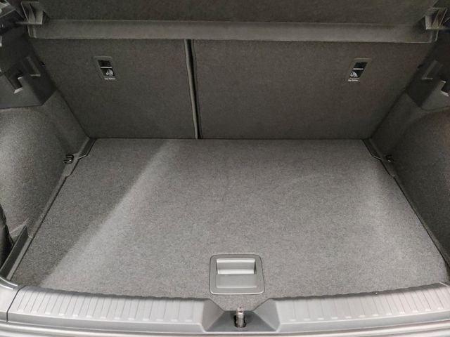 AUDI A1 Sportback 25 TFSI LED/Virtual Cockpit, Mythosschwarz Metallic AUDI A1 Sportback 25 TFSI LED/Virtual Cockpit, Mythosschwarz Metallic