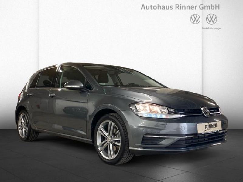 VW  Golf VII Lim. Comfortline 1,5l 110kW TSI, Indiumgrau Metallic