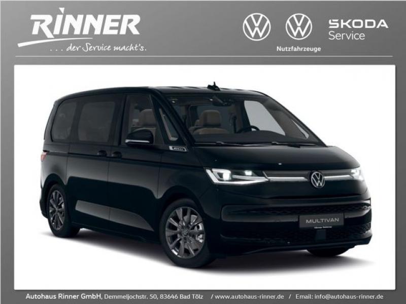 VW  T7 Multivan Life 2,0 l 150 kW TSI DSG, Deep Black Perleffekt