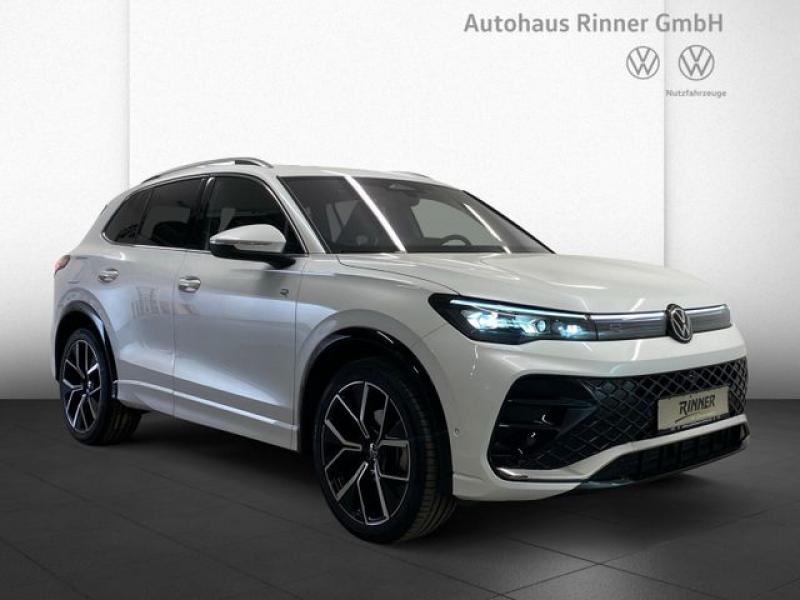 VW  Tiguan  R-Line 1.5 eTSI 110 kW/Navi/DCC Pro/AHK/, Oryxweiß Perlmutteffekt