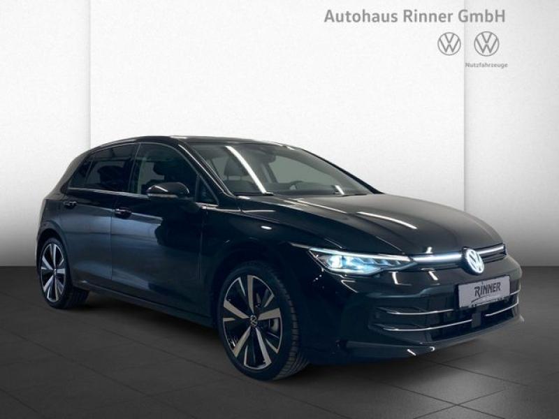 VW  Golf VIII 1.5 eTSI 110 kW Style DSG/AHK/NAVI/ACC, Grenadillschwarz Metallic